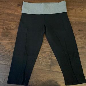 Victoria Secret PINK yoga pant Capris